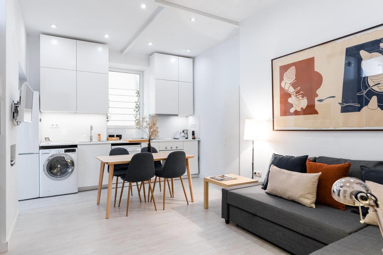Cozy One-bedroom La Latina Apartment Madrid