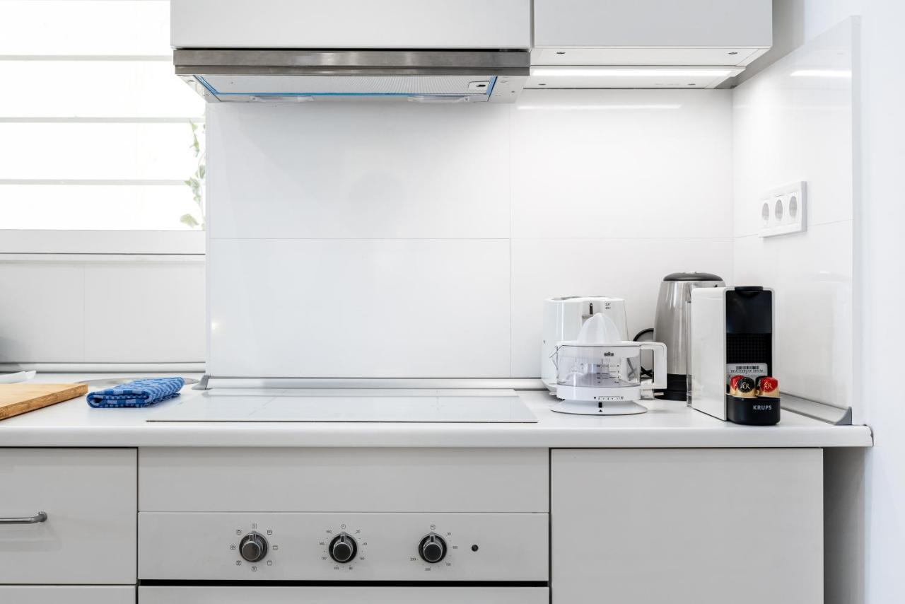 Cozy One-bedroom La Latina Apartment Madrid
